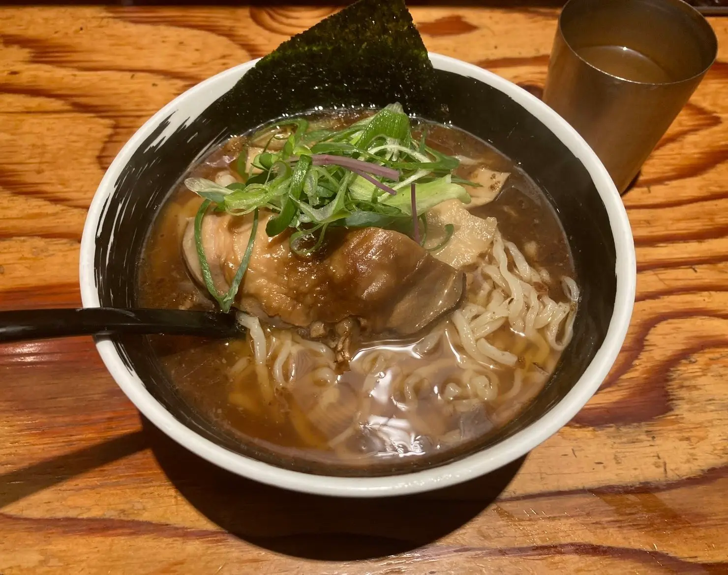 麺場 浜虎の醤そば